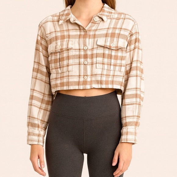 American Eagle | Cropped Flannel Shirt | Size Large - Picture 1 of 9